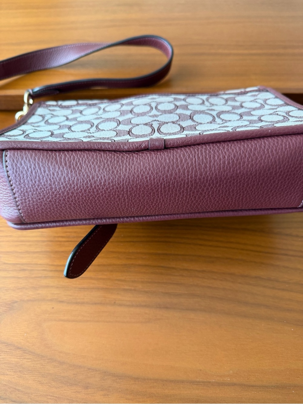 Coach Signature Crossbody Bag in Plum and Tan - Picture 8 of 9